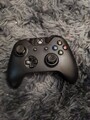 Microsoft Xbox Wireless Controller - Carbon Black (QAT-00009)