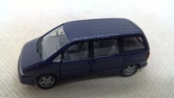 Herpa 021654 Peugeot 806 Minivan dunkelblau (35)