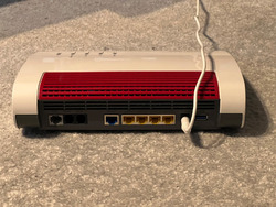 AVM FRITZ!Box 7590 AX Wi-Fi 6 Modem-Router-Kombination - Weiß (20002998)