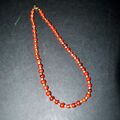 Collier ancien en cornaline véritable 24cm - perle orangé et fermoir or 750