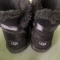 UGG Classic Mini II Frauen Stiefel - Schwarz, EU 38 Gebraucht Ohne Schleifen