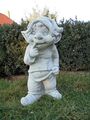 Steinfigur Troll Gartenzwerg "Finger im Mund" Steinguss Gartenfigur Statue