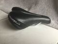 Fahrradsattel GIANT MTB schwarz memory foam double density bequem Sattel Trekkin