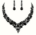 2Tlg. Schmuck Set, Collier-Ohrringe in Schwarz+Strass.