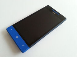 HTC 8S WINDOWS PHONE 4GB BLAU NEU+VIELE EXTRAS+RECHNUNG+DHL VERSAND