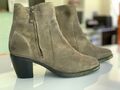 Ankle-Boots Gr 42 Stiefeletten Wildleder grau Absatz 7,5cm von Catarina Martins 