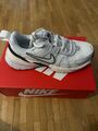 Nike Sportswear V2K RUN - Sneaker low Sneaker 