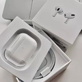 Apple AirPods Pro 2. Generation mit MagSafe Kabellosem Ladecase - Weiß