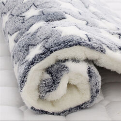 Winter Hunde Katzendecke Haustierdecke Warm Anti-Rutsch Kissen Hundematratze DE