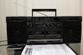 HITACHI TRK-W530W RADIO CASSETTE RECORDER GHETTOBLASTER BOOMBOX mit BLUETOOTH 1A