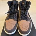 NIKE AIR JORDAN 1 MID SE   DC7294 200   Größe EUR 44/ US 10 / UK 9 NEU