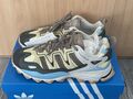 NEUE Adidas Hyperturf Wanderschuhe / Sneaker Gr. 39 1/3 in Beige