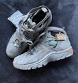 Nike X Corteiz Hurache Gully Grey Gr. 43