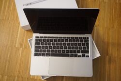 Apple MacBook Air 13  - 2020(256GB SSD, Intel Core i3 10. Gen, 3,20GHz, 8GB)  
