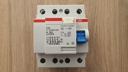 FI-Schutzschalter ABB F374 63A/30mA 63A 0,03A Fehlerstrom RCD 4polig Typ A TOP!