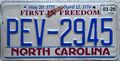 North Carolina First in Freedom USA Lizenznummernschild PEV 2945