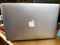 Apple MacBook Air 13,3 Zoll (128GB SSD, Intel Core i5 5. Gen., 2,90GHz, 8GB RAM)