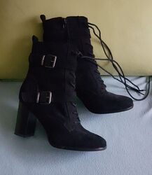 Neu Tolle Catwalk Stiefeletten Schnallen Blockabsatz Velours Schwarz Gr.39