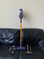 Dyson V8 Schnurloses Handgerät Staubsauger mit Zauberstab & Reinigung Kopf, Used