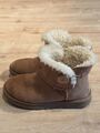 UGG Boots Mini Bailey Button Gr.37, chestnut