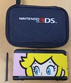 Nintendo New 3DS Handheld Konsole Black Schwarz Peach Mario Plates Design Stift