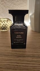 Tom Ford Oud Wood Unisex Eau De Parfum Spray - 50ml - Fast Ungenutzt