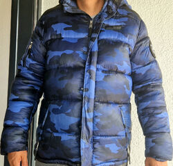 Plein Sport Jacke Blau Camolfage mit Logoprint auf dem Rücken