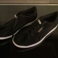 Puma Sneaker schwarz Gr. 40