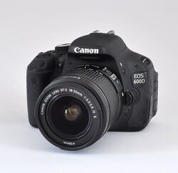 Canon EOS 600D Kit 18-55mm IS II Nur 611 Auslösungen - Zustand: sehr gut