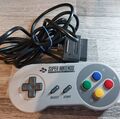 Nintendo Super Nintendo Entertainment System Controller - Grau