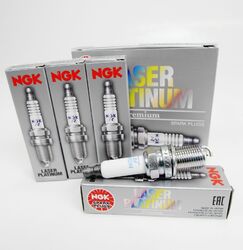 4x NGK Zündkerzen für Audi SEAT Skoda VW 1,8l 2,0l TFSI TSI FSI R 1675 PFR7S8EG