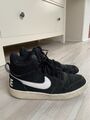 Nike Schuhe Gr. 40