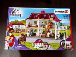 Schleich Horse Club Lakeside Haus und Pferdehof Spielfigur-Set - 42416