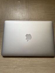Apple MacBook Pro 13,3" (128GB SSD, Intel Core i5 5. Gen., 2,7 GHz, 8 GB RAM).