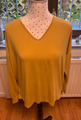 ONE TWO LUXZUZ Damen Shirt Farbe Curry Gr 42/44 Neuwertig