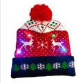 Wintermütze warme Strickmütze mit LED Licht Beanie Mütze Weihnachten Nikolaus