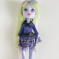 Monster High Puppe: Twyla - 13 Wünsche mit Kleidung, Schuhen & Zubehör. Dreizehn