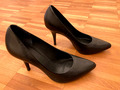 neu * HALLHUBER * Pump High Heel * Gr. 40 * Leder schwarz