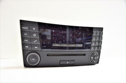 Original Mercedes E-klasse W211 Mediabedienteil CD Player Radio A2118702889 A789