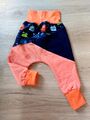 Orange/blaue Mitwachs-Hose mit Monstern,angerauter Sweat,Neu,Gr.92-104,Kita