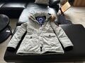 Superdry Everest Parka Damen in grau mit Kapuze Größe 40 ( fällt kleiner aus)