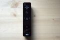 Wii - Original Nintendo Wii Remote Controller Schwarz (guter Zustand)