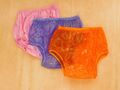 3 Gummihosen PVC Gr: XL Frabe: blau, orange und rose