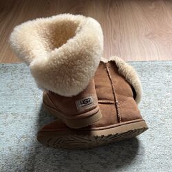 UGG Australia Boots 5803 Bailey Button Short Größe 8 EUR 39 UK 6.5