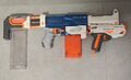 Nerf Retaliator Ice Blue Mit 12er,18er Magazinen + Nerf Modulus Barrelstrike