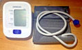 Omron M300 Digitales Oberarm Blutdruckmessgerät