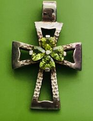 kreuz anhänger Peridot 925