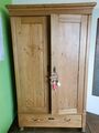 kleider massiv holz schrank