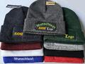 Beanie Wintermütze Strickmütze BESTICKT Dein Name Logo Wunschtext Verein Club