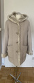 Fuchs Schmitt 36 Mantel Jacke Fell Beige Knöpfe Creme Kapuze Kurzmantel kuscheli